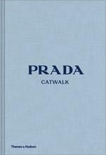 Emprunter Prada. Catwalk livre