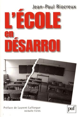 Emprunter L'école en désarroi livre