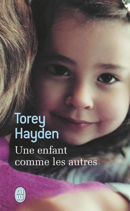 Emprunter Une enfant comme les autres livre