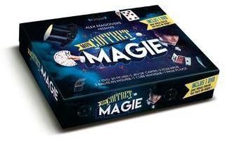 Emprunter Mon coffret magie. Avec 25 fiches, 1 jeu de cartes, 2 foulards, 3 balles en mousse, 1 cube magique, livre