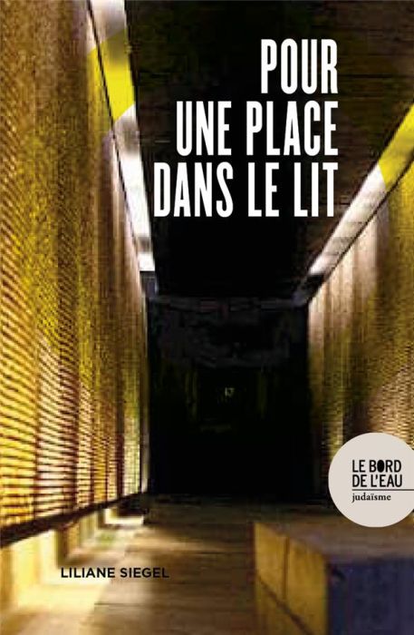 Emprunter Pour une place dans le lit livre