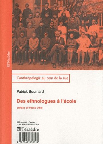 Emprunter Des ethnologues à l'école livre