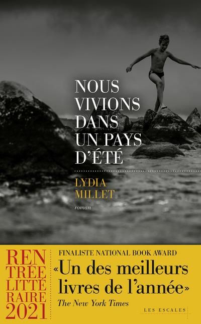 Emprunter Nous vivions dans un pays d'été livre