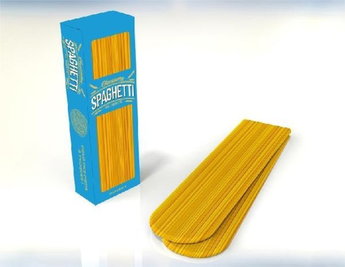 Emprunter Chaussettes Spaghetti. Avec 1 paire de chaussettes longues et 1 livre de recettes de pâtes livre