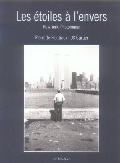 Emprunter Les étoiles à l'envers. New York, Photoroman livre