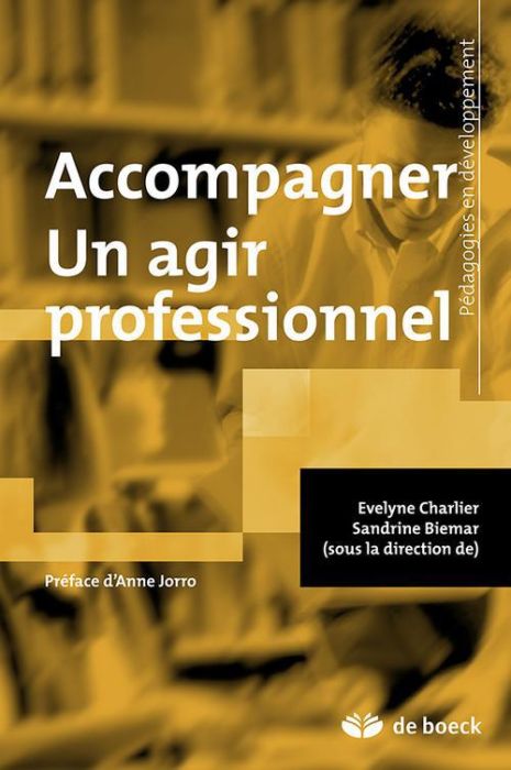 Emprunter Accompagner : un agir professionnel livre