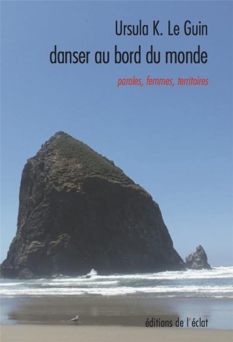 Emprunter Danser au bord du monde. Mots, femmes, territoires livre