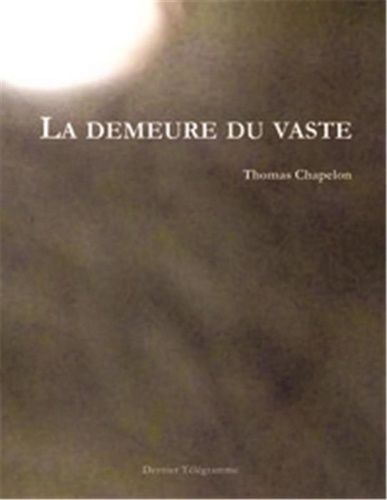 Emprunter La demeure du vaste livre