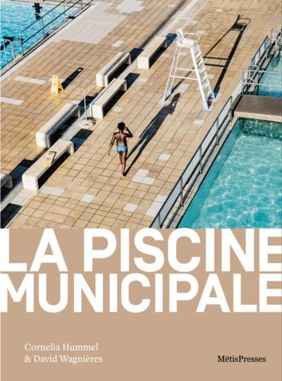 Emprunter La piscine municipale. Ethnographie sensible d'un commun livre