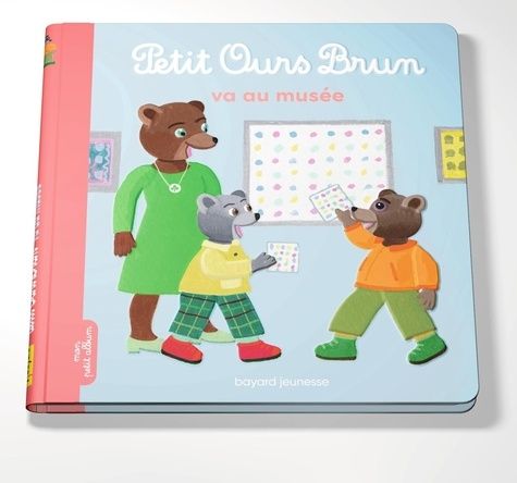 Emprunter Petit Ours Brun va au musée livre