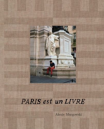 Emprunter Paris est un livre livre